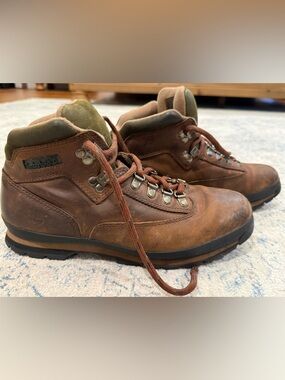 Classic Timberland Brown Leather Lace-Up Hiking Boots w/ Olive Collar-Men’s 19.5
